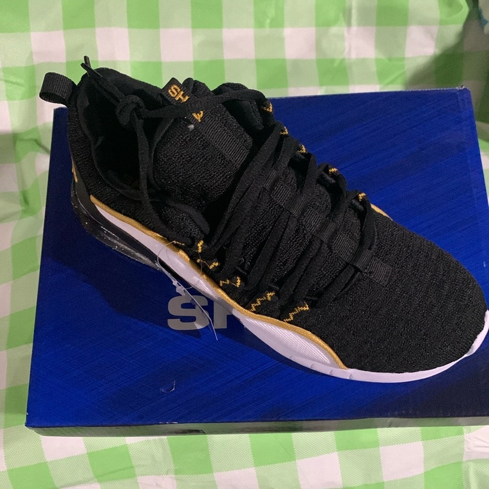Shaq kids shoes